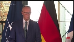 Украина: Батыш курал-жаракка койгон чектөөнү алып салды