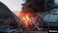 Эгинге тийген ракета: Одессада дан кампалары күйүп кетти