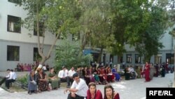 A.Baýryýew: "Ol ýa-da beýleki abituriýentiň öz güýji bilen okuwa girendigine ildeşlerimizi ynandyrmak barha kynlaşýar".