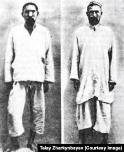 Мойдунбек (солдо), жөкөрү Жаңыбай Бабашбаев (оңдо) Оштогу сот учурунда. 1922-жыл.