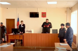 Оглашение меры пресечения подозреваемым в нападении на полицейского в Дербенте