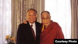 Erkin Alptekin (s) Dalay Lama belän 