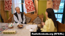 ვიქტორ იუშჩენკო და ირინა სისაკი, რადიო თავისუფლების უკრაინული რედაქციის თანამშრომელი