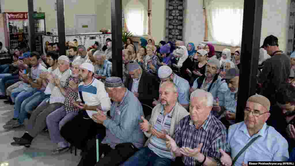 "Qırım birdemligi"niñ toplaşuvı adetince duanen yekünlendi