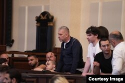 ვასილ კაძელაშვილმა სასამართლო სხდომათა დარბაზში განცხადების უფლებით ისარგებლა.