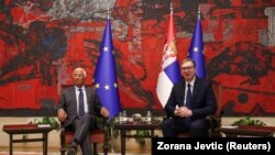 Presidenti i Këshillit Evropian, Antonio Kosta dhe presidenti i Serbisë, Aleksandar Vuçiq.