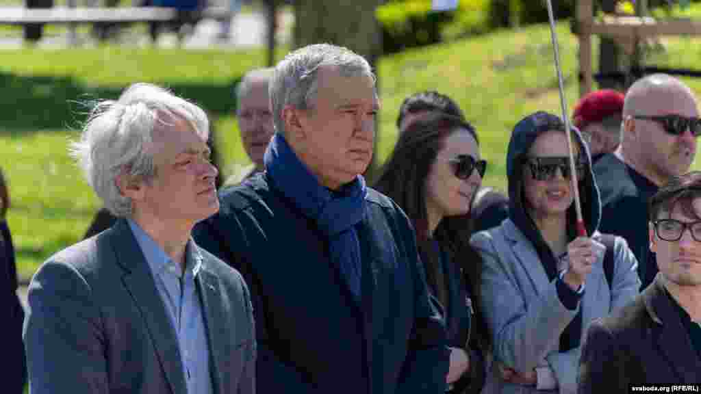 У акцыі памяці Чарнобыльскай трагедыі ўзялі ўдзел кіраўнік НАУ Павал Латушка, ксёндз Вячаслаў Барок, выканаўца абавязкаў прадстаўніка Аб’яднанага пераходнага кабінэту Беларусі па нацыянальным адраджэньні Павал Баркоўскі ды іншыя.