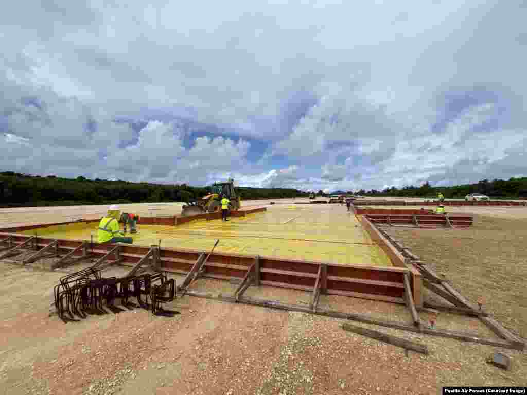 Napjainkban, amikor az Egyesült Államok és Kína közötti feszültségek, Peking Tajvant célzó fenyegetései miatt megerősödtek, Tiniant választották ki a második világháborús katonai bázisok közül, hogy növelje az Államok stratégiai mozgásterét