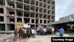 Государственный комитет национальной безопасности сообщил о задержании в Бишкеке двух иностранных граждан по подозрению в организации незаконной миграции.