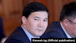 Депутат Жогорку Кенеша Асылбек уулу Дамирбек.