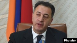 Министр экономики Армении Карен Чшмаритян 