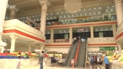 В Таджикистане вслед за долларом взлетели и цены на некоторые продукты