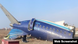 Самолет "Азербайджанских авиалиний" после крушения