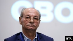 Ахмед Доган по време на учредителното събрание на Алианса за права и свободи (АПС), 15 ноември 2025 г.