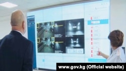 Вице-премьер-министр Жеңиш Разаков «Коопсуз шаар» тутумунун ишине мониторинг жүргүздү.
