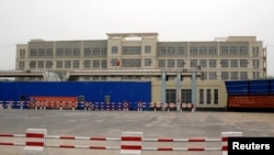 Кытайда "тәрбия үзәге"