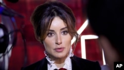 МИД Казахстана сообщил, что российской телеведущей Тине Канделаки запретили въезд в Казахстан. В тот же день телеканал холдинга, в менеджменте которого она работает, показал программу,  где заявлялось что до прихода к власти большевиков «никаких казахов не было».