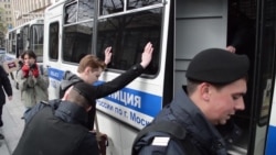 Activists Detained For Seeking Inquiry Into Abuse Of Gay Men In Chechnya