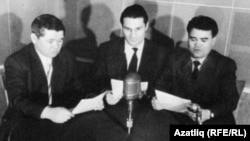 Сулдан уңга: Шиһабетдин Нигъмәти, Гариф Солтан, Аяз Хәкимоглы Азатлык студиясендә, Мүнһен, 1960нчы еллар