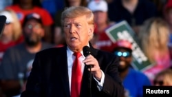 ډونالډ ټرمپ له ۲۰۱۶ز څخه بيا تر ۲۰۲۰ز کال پورې د امريکا ولسمشر وو ــ انځور له ارشيفه