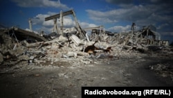 Ілюстративне фото. Руїни Луганського аеропорту. Липень 2015 року