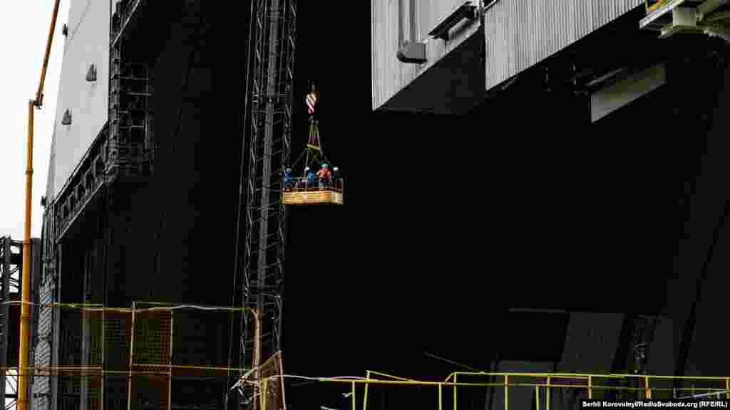 Профіль арки точно повторює форму об'єкту &laquo;Укриття&raquo;