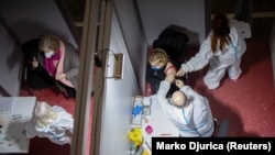 U Srbiji se do 20. februara za vakcinu prijavilo tek nešto više od 1.060.000 građana. (Foto: Vakcinacija u Beogradu 2 februara 2021.)