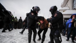 Митинг в поддержку Навального в Москве: кадры