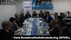 Представники черкаського відділення мережі ЛЖВ обговорюють із керівниками медичних закладів проект «RESPECT»