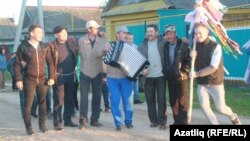 Сабантуйга әйбер җыю