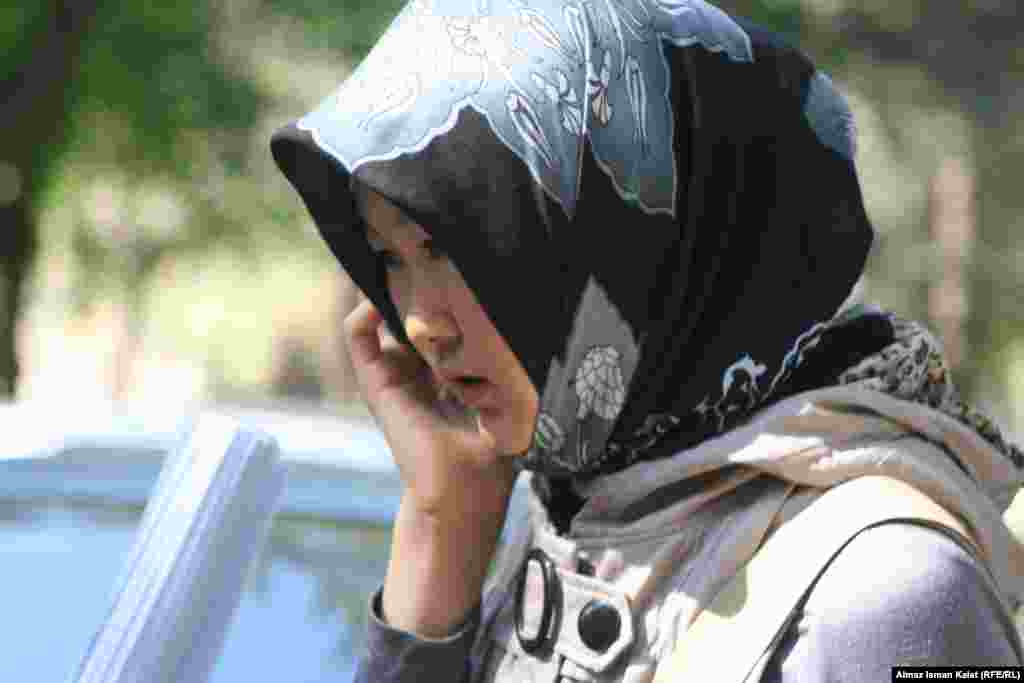 По данным института омбудсмена КР, ежегодно похищается до 16 тысяч невест. 