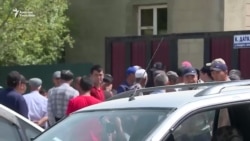 Чек ара: 17 миңдей киши үй-жайын таштап качууга аргасыз болду