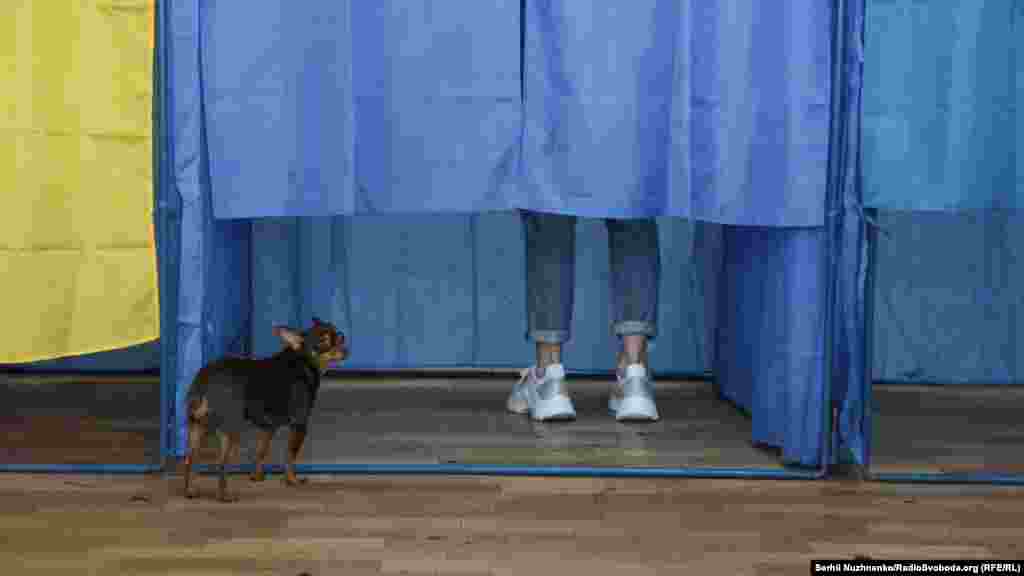 A polling station in Kyiv during the second round of Ukraine's presidential election on April 21.