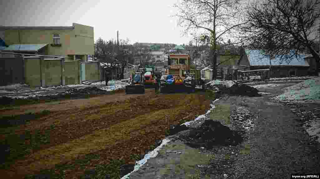 Bu yerde işçilerni körmek mümkün