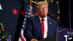 Дональд Трамп на передвиборному мітингу в Айові, грудень 2023 року