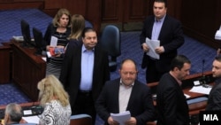 Архивска фотографија-продолжение на конститутивната седница на деветиот парламентарен состав