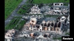 ხედი დრონიდან ქალაქ მარინკაზე, რომელიც რუსმა სამხედროებმა დაანგრიეს. 25 დეკემბერი. 2023 წელი 