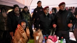 Svoje ratne veterane imaju i pristalice i protivnici vlasti u Srbiji