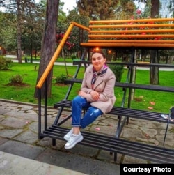 ნინი როსტომაშვილი - სტუდენტი