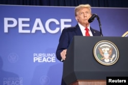 Președintele american Donald Trump, conferință de presă după summitul cu Vladimir Putin, din Alaska, 15 august 2025.