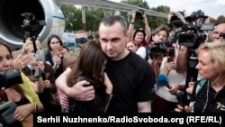 Азат ителгәннәр арасында Украига режиссеры Олег Сенцов та бар