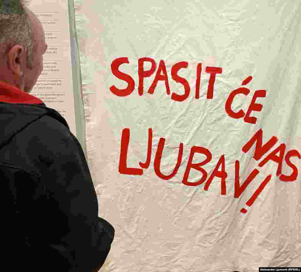 Da li ljubav, u moru sukoba, vodi ka slobodi i izlasku iz lavirinta?