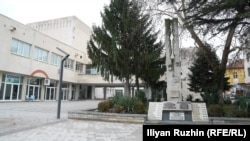 Memorialul dedicat turcilor bulgari din Momchilgrad.