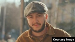 ბადრი ოყუჯავა, მკვლევარი