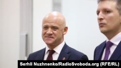 Геннадій Труханов (л) у суді в Києві, 26 лютого 2018 року
