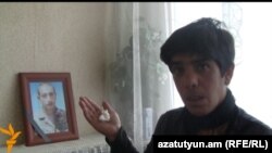 Мать погибшего в армии военнослужащего Вардана Севяна, Сусанна Севян