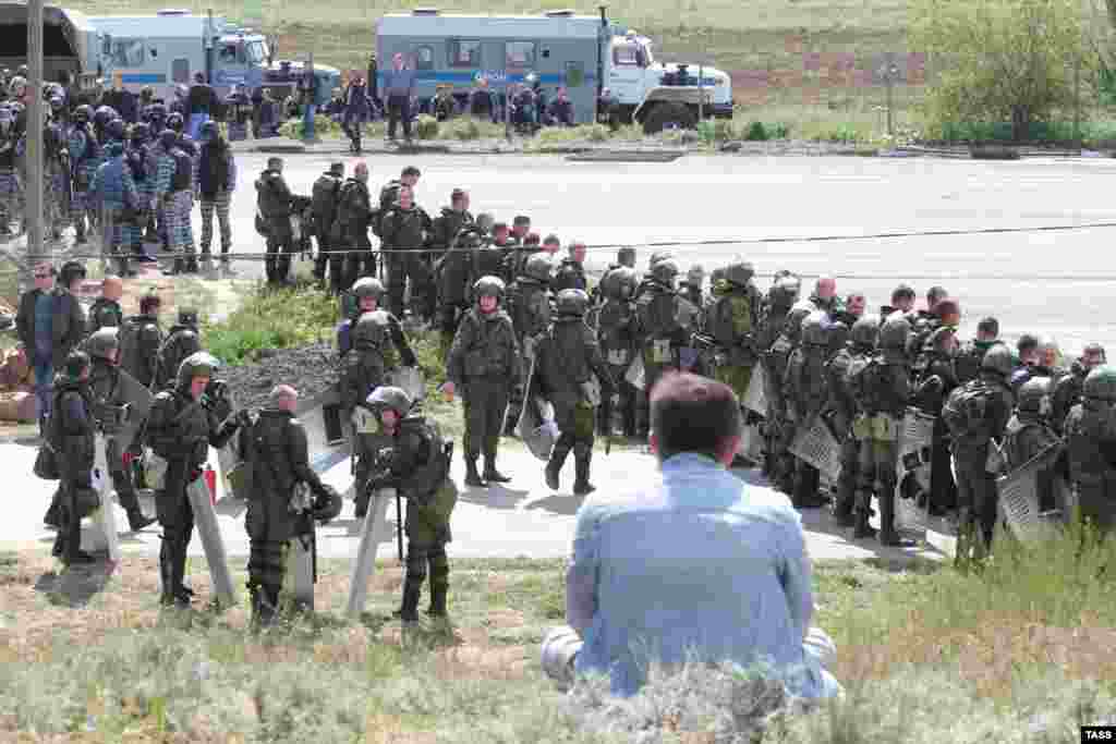 За словами Джемілєва, багато кримських татар і зараз готові повторити свій вчинок 2014 року. Так само вважає і Мустафа Османов. Попри те, що події 3 травня 2014 року безпосередньо торкнулися його сім'ї, він зізнається: сьогодні вчинив би так само