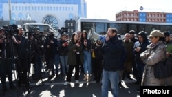 Հայրենիքի փրկության շարժման բողոքի ակցիան ԱԳՆ շենքի մոտ։ 13-ը մարտի, 2021