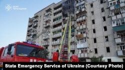 Орусиянын ракетасынан жабыркаган тогуз кабаттуу үй. Смела, Черкас облусу. 29-июнь, 2025-жыл.