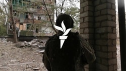 Kosztantyinivkában néhány civil az állandó életveszély ellenére is kitart